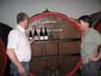 Marc en Mr. Gras in de wijnkelder van Domaine St François Xavier